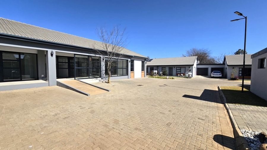 2 Bedroom Property for Sale in Ifafi North West